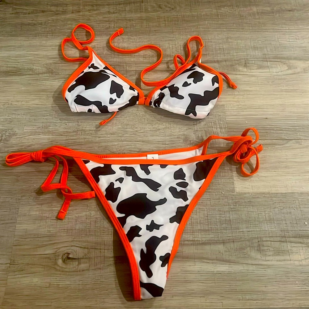 Print swimsuit for the beach